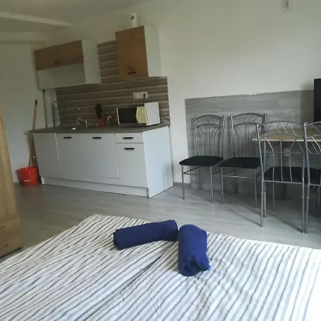 Kossuth Teri - Masodik Emeleti - Nopara Apartment *