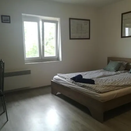Kossuth Teri - Masodik Emeleti - Nopara Apartamento *