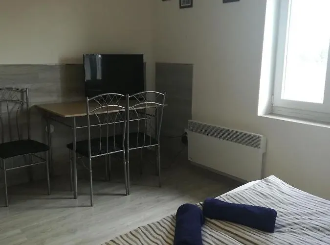 Apartament Kossuth Teri - Masodik Emeleti - Nopara